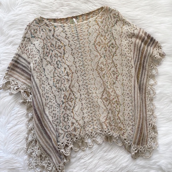 Free People Sweaters - Free People Tan Metallic Knit Sweater Casablanca Poncho